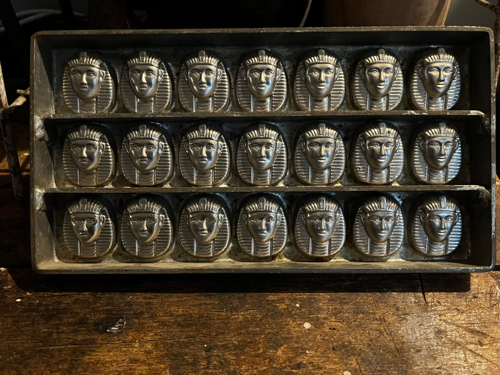 Chocoladevorm farao egypte chocolademal toetanchamon, Ophalen