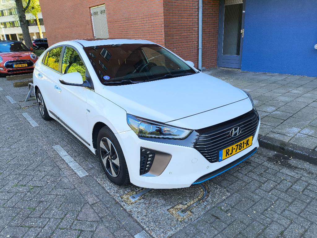 Hyundai IONIQ 1.6 GDi Premium | 2018 | Nwe APK + beurt, 1345 kg, IONIQ, Onderhoudsboekje, 29 km/l