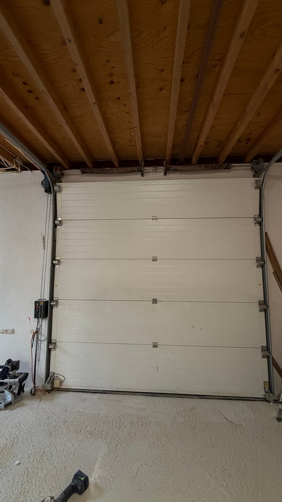 Garagedeur elektrisch. Overhead deur. Roldeur, Ophalen, Gebruikt, Garagedeur, Metaal