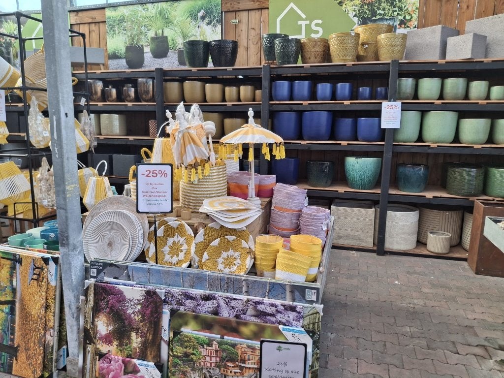 opheffingsuitverkoop tuincentrum van Gilst Rotterdam, Ophalen, Rond, Nieuw, Aardewerk