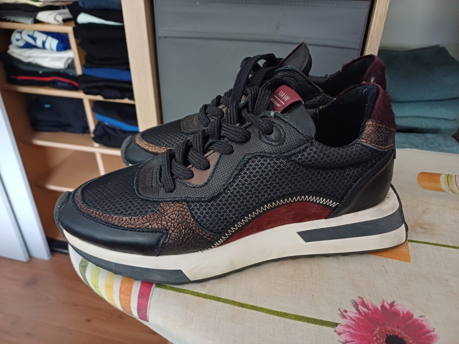 via vai sneakers mt 38, Kleding | Dames, Zwart, Ophalen, Via Vai, Sneakers of Gympen