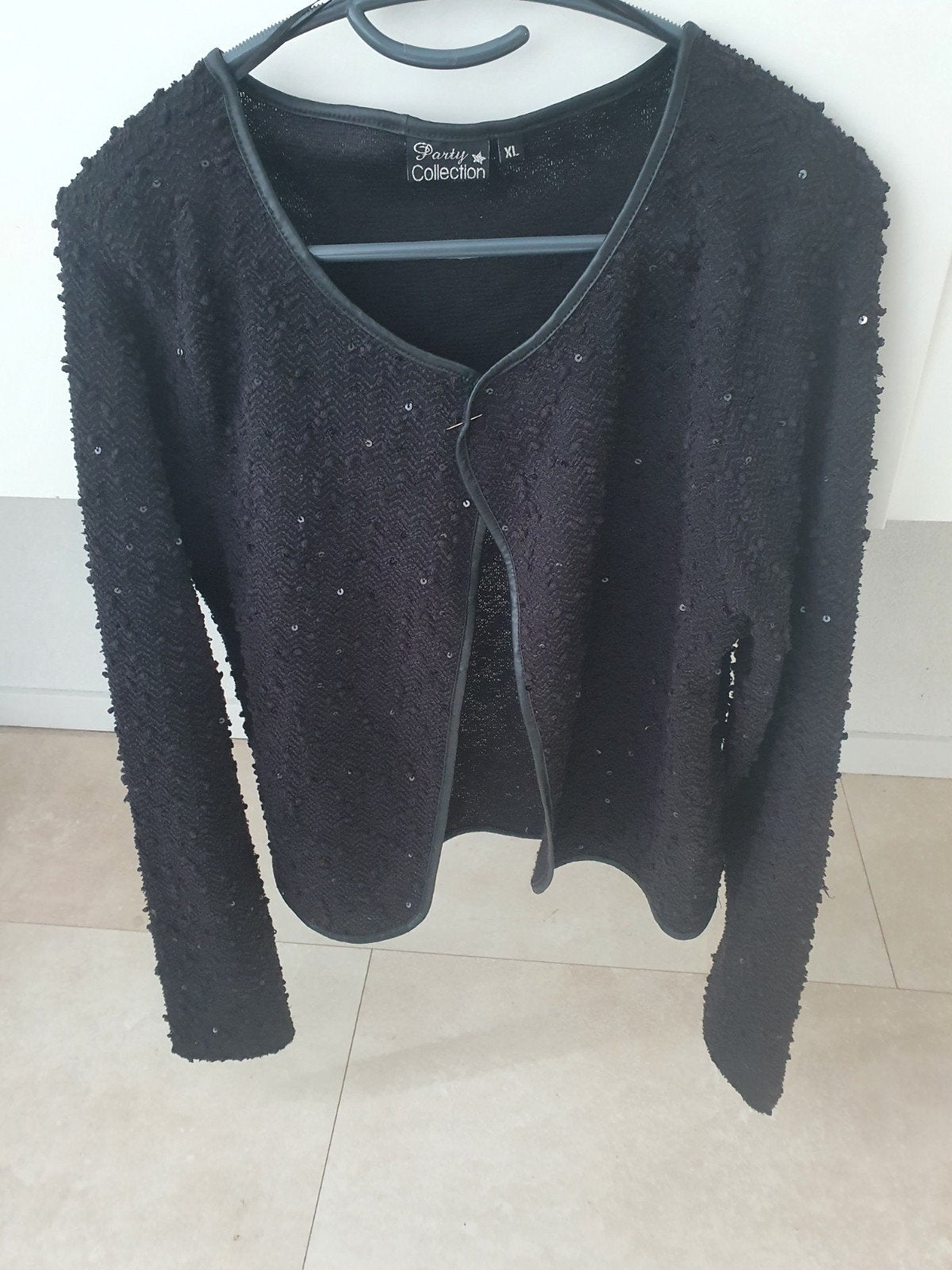 Kort Zwart Colbert Blazer met Pailletten - Party Collection, Party Collection, Zwart, Maat 46/48 (XL) of groter, Ophalen of Verzenden