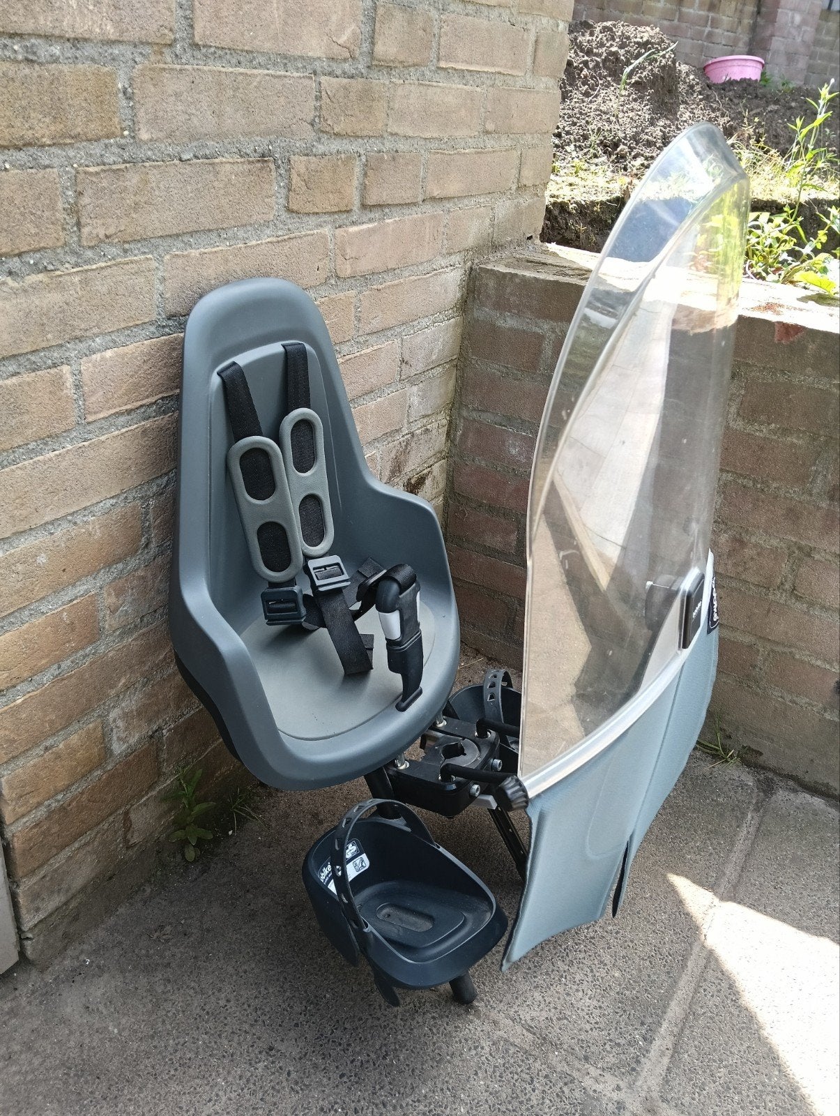 Bobike One Mini fietszitje met verstelbare voetsteunen, Ophalen, Voetsteuntjes, Voorzitje, Zo goed als nieuw