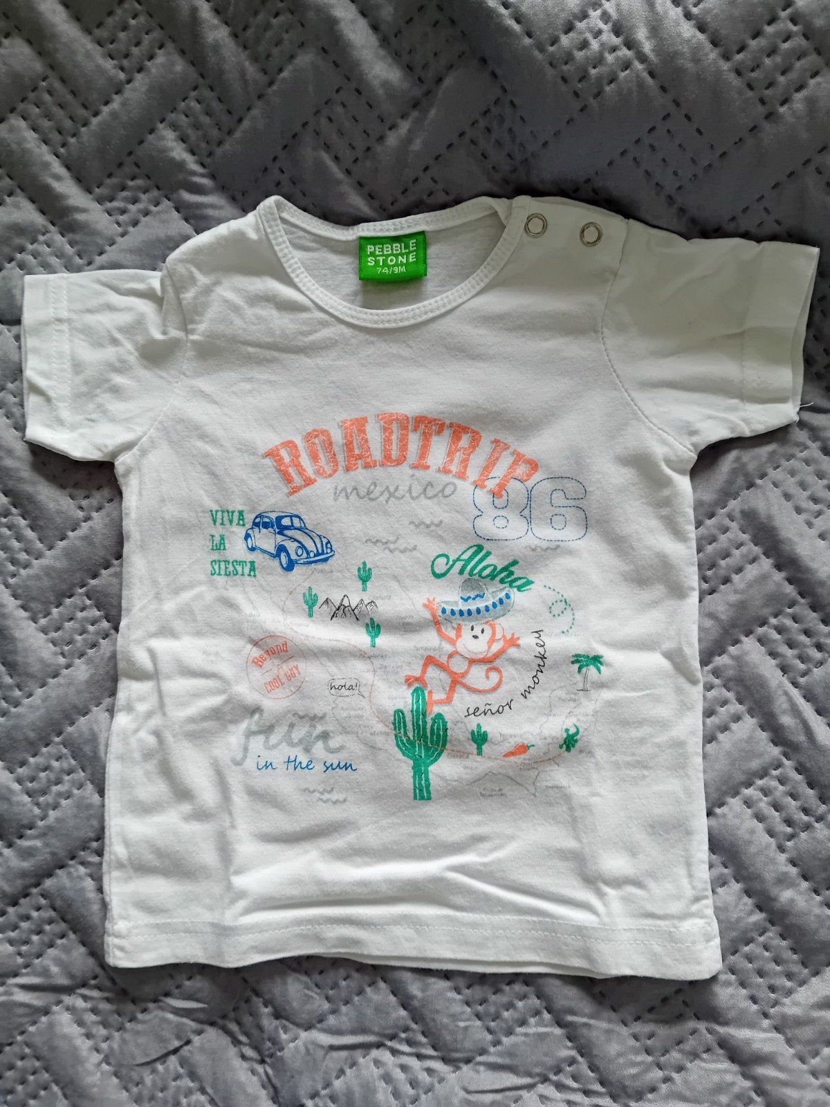 Wit T-shirt Pebble Stone maat 74 (9 maanden) katoen, Ophalen of Verzenden, Zo goed als nieuw, Pebble Stone, Jongetje