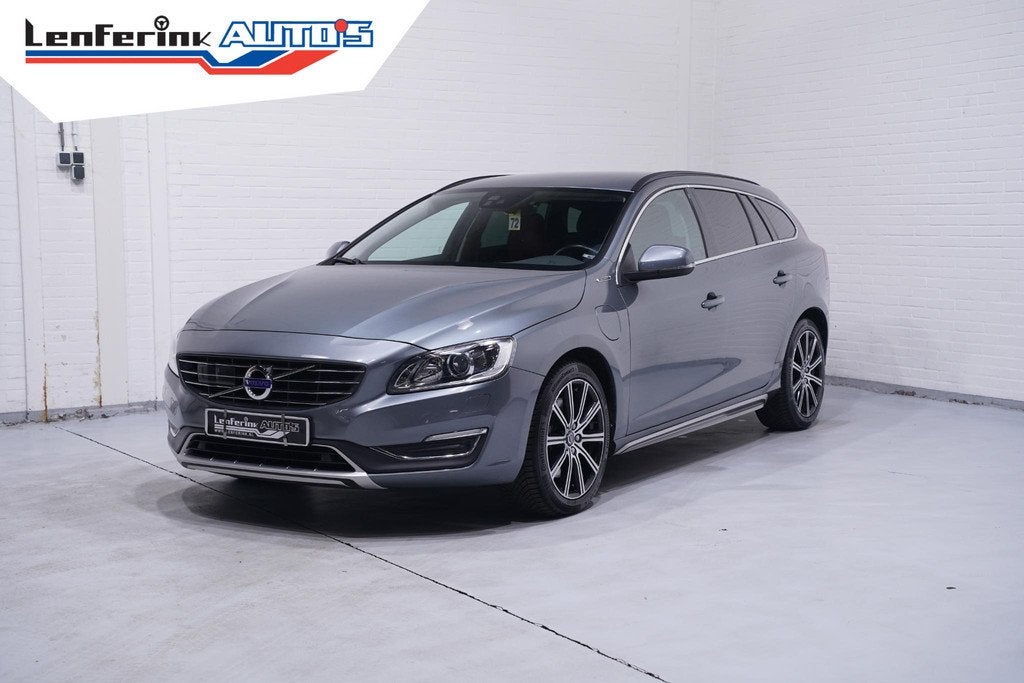Volvo V60 2.4 D5 Twin Engine AWD navigatie lederen bekleding, Auto's, Automaat, 228 pk, Stof, Euro 6