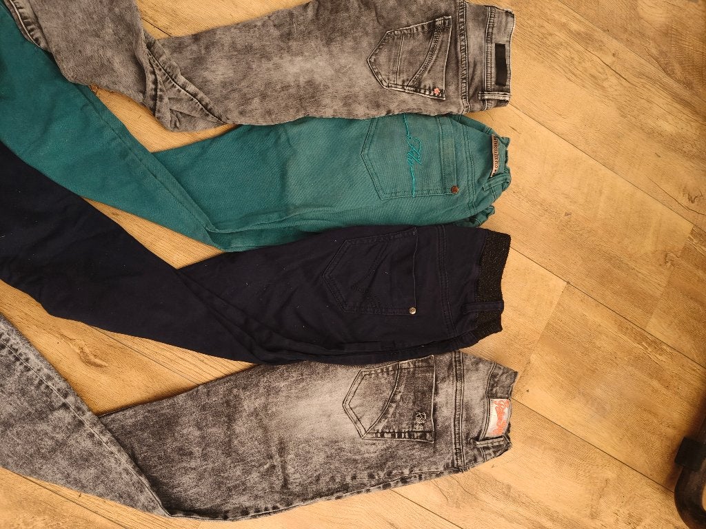 Meisjes broeken maat 140, Kinderen en Baby's, Kinderkleding | Maat 140, Broek, Meisje, Ophalen of Verzenden, Zo goed als nieuw