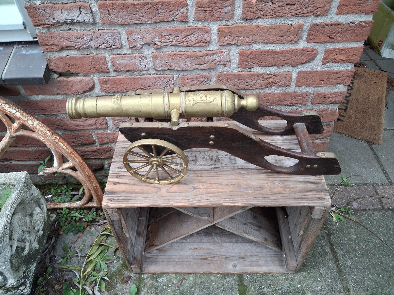 vintage bronzen kanon op een houten affuit, Ophalen of Verzenden