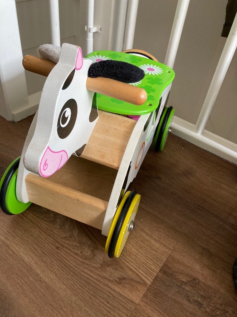 Houten loopwagen koe met vormpjes, Kinderen en Baby's, Ophalen, Gebruikt, Overige typen, Met wieltjes