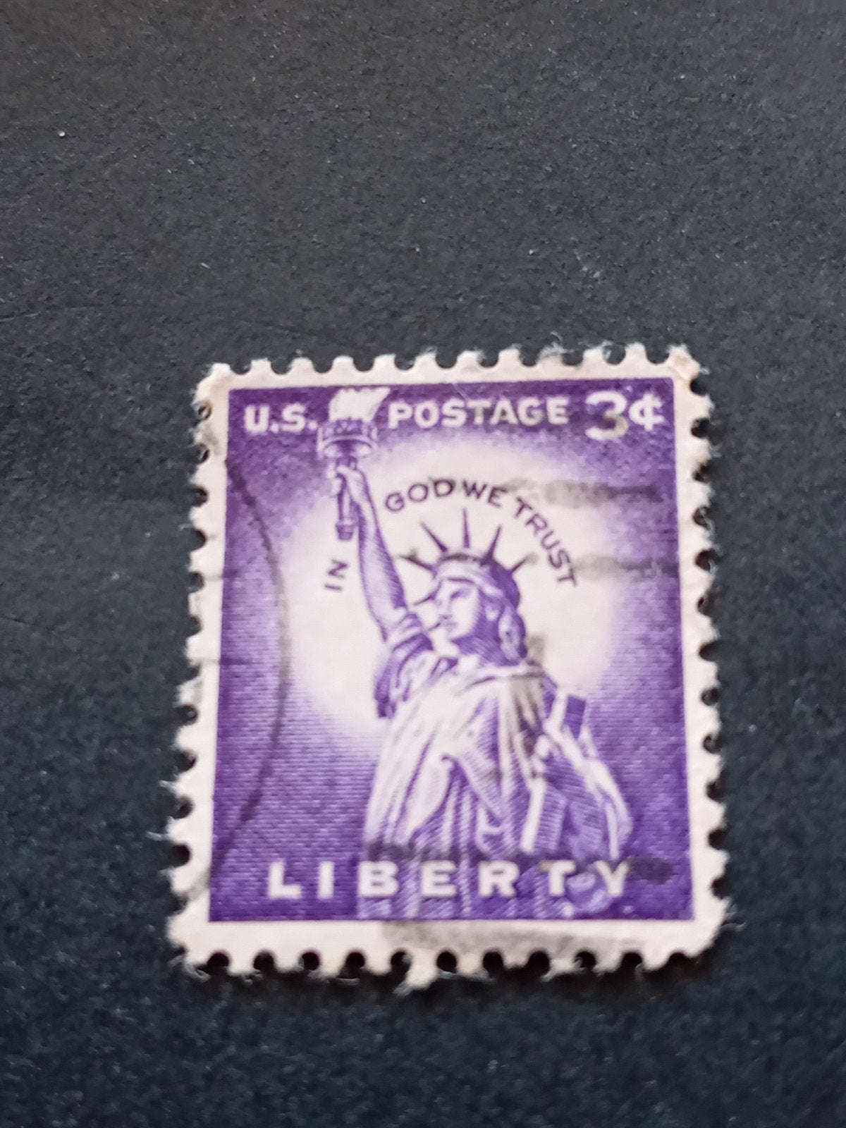 Amerikaanse postzegel Vrijheidsbeeld 3 cent paars, Ophalen of Verzenden, Noord-Amerika