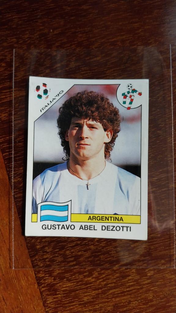 Panini Italia '90 Gustavo Abel Dezotti Plaatje, Ophalen of Verzenden, Zo goed als nieuw, Sticker
