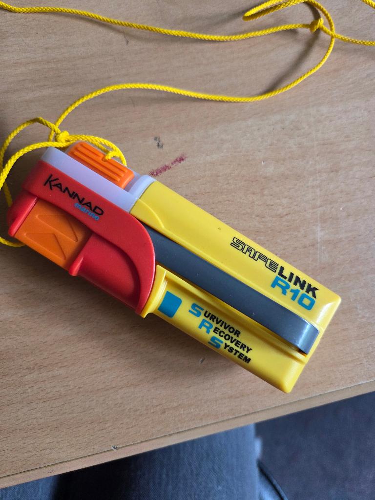 Kannad SafeLink R10 Survivor Recovery System, Gebruikt, Overige typen, Ophalen of Verzenden, Info@kannadmarine.com