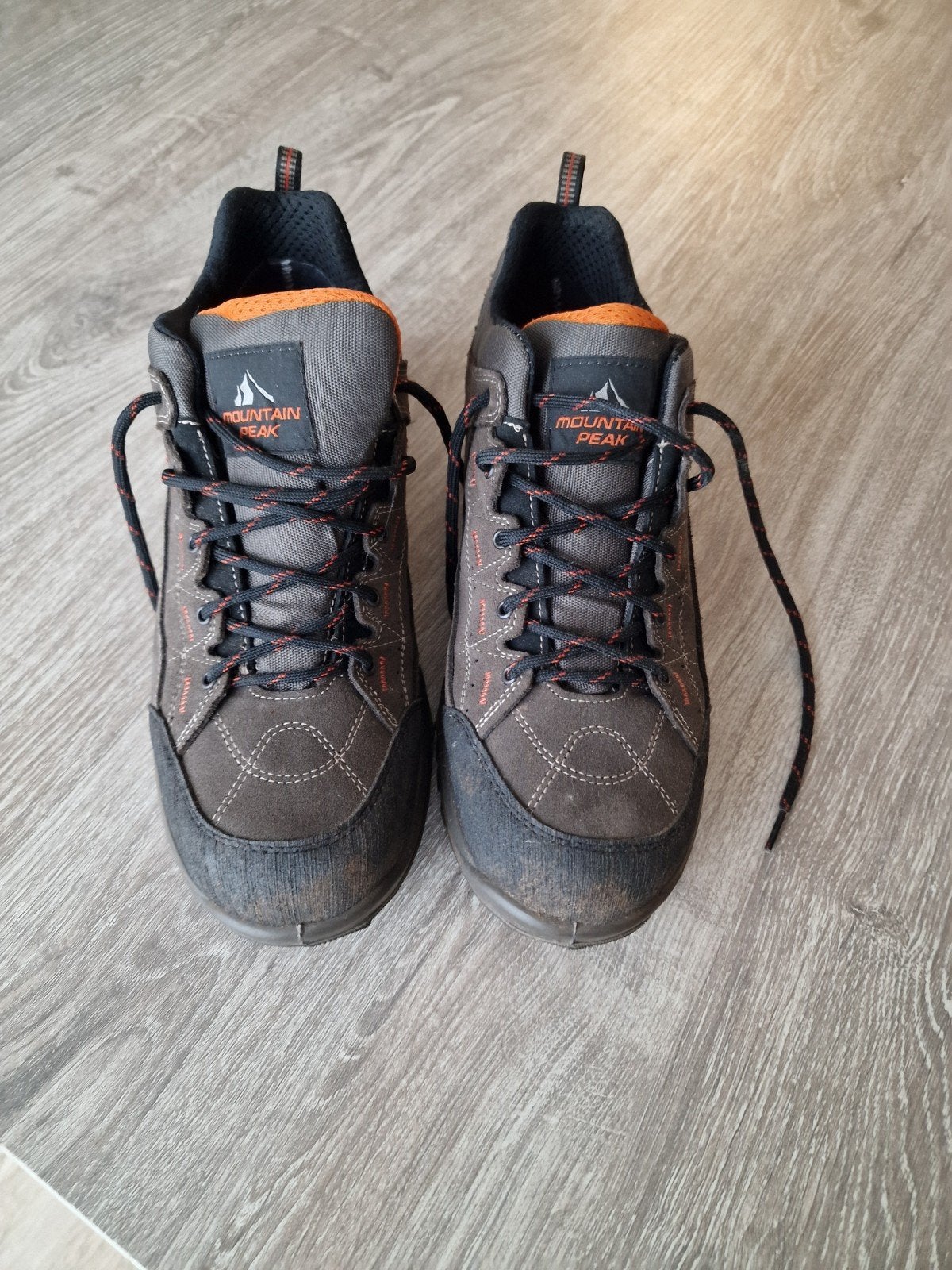 Te koop. Bijna nieuwe wandelschoenen, maat 44, Ophalen, Zo goed als nieuw, Schoenen