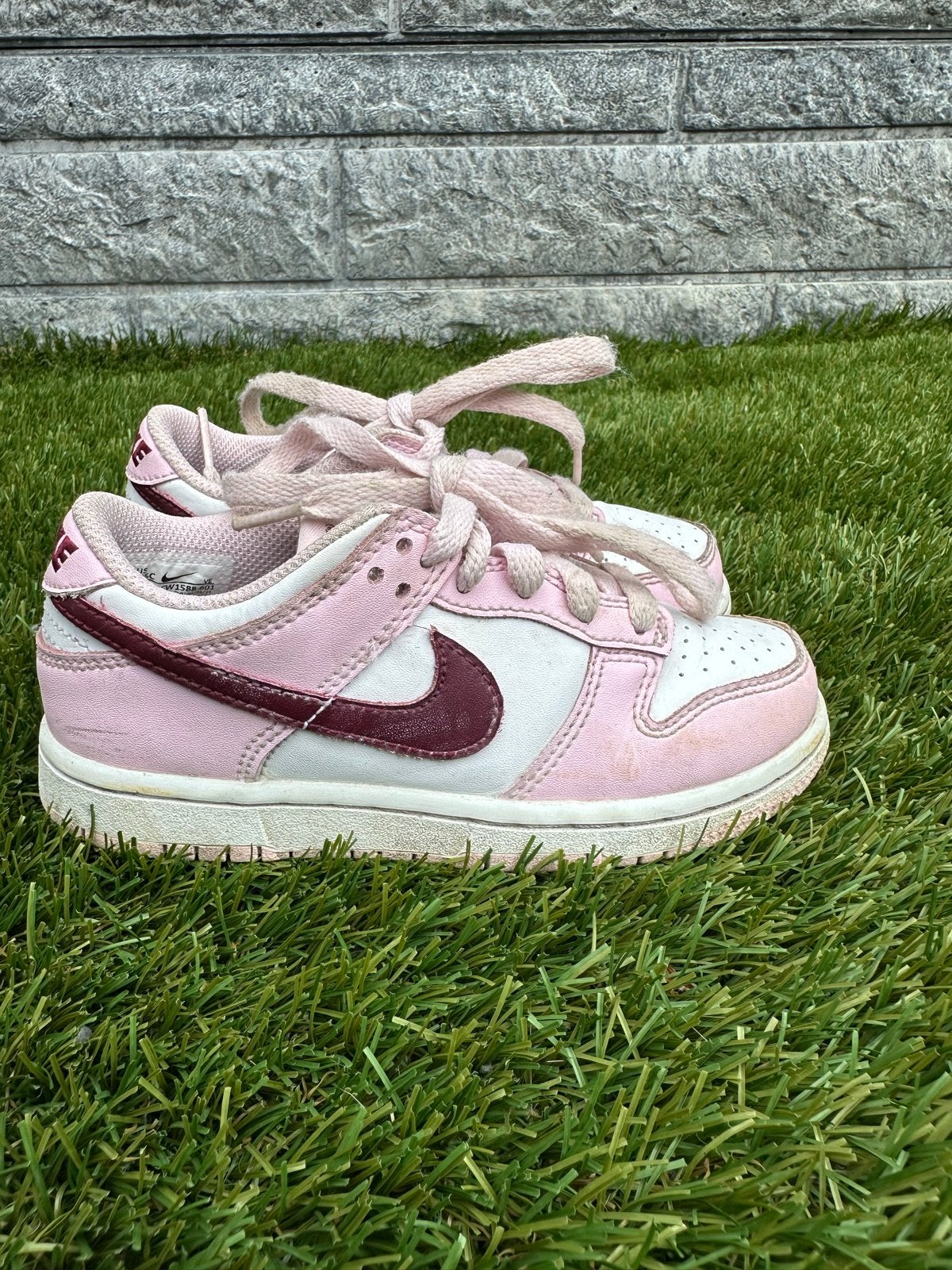 Nike Dunk Low Roze/Wit Sportschoenen Maat 28.5, Ophalen of Verzenden, Gebruikt, Meisje, Sportschoenen