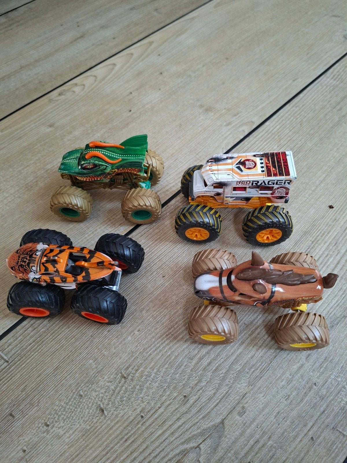 Hot Wheels Monster Trucks set van 4, Ophalen of Verzenden, Zo goed als nieuw