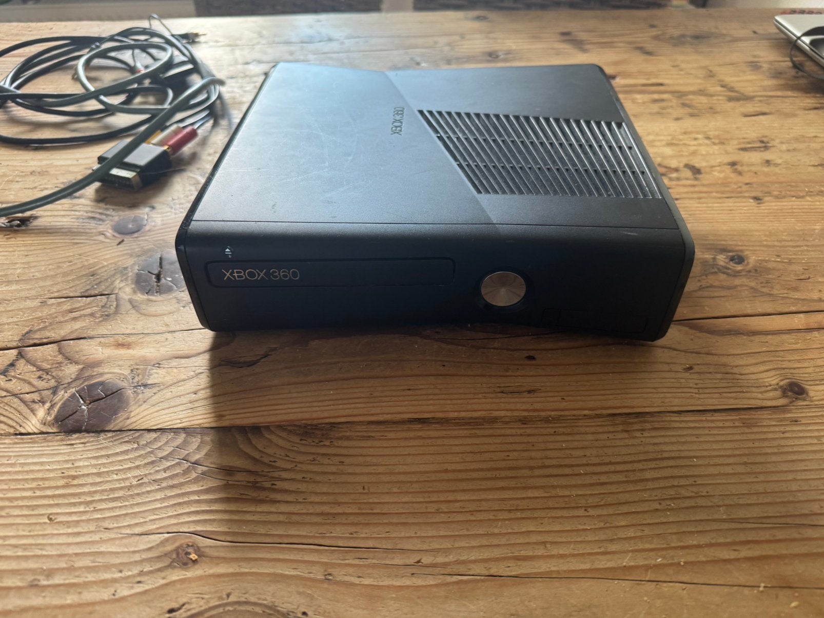 Xbox 360, 4 GB, Ophalen of Verzenden, Met 1 controller, Gebruikt