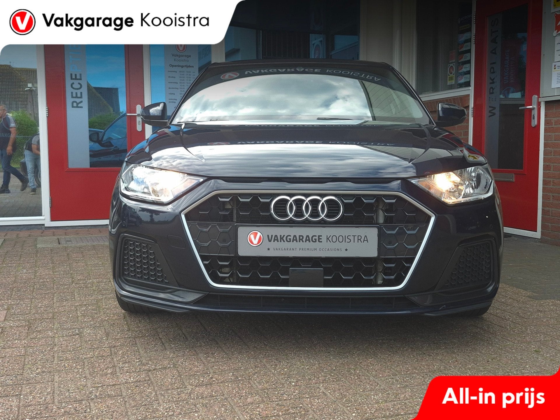 Audi A1 SPORTBACK S-Line|Virtual|Navi|Carplay, 12 maanden, Stoelverwarming, Blauw, Bedrijf