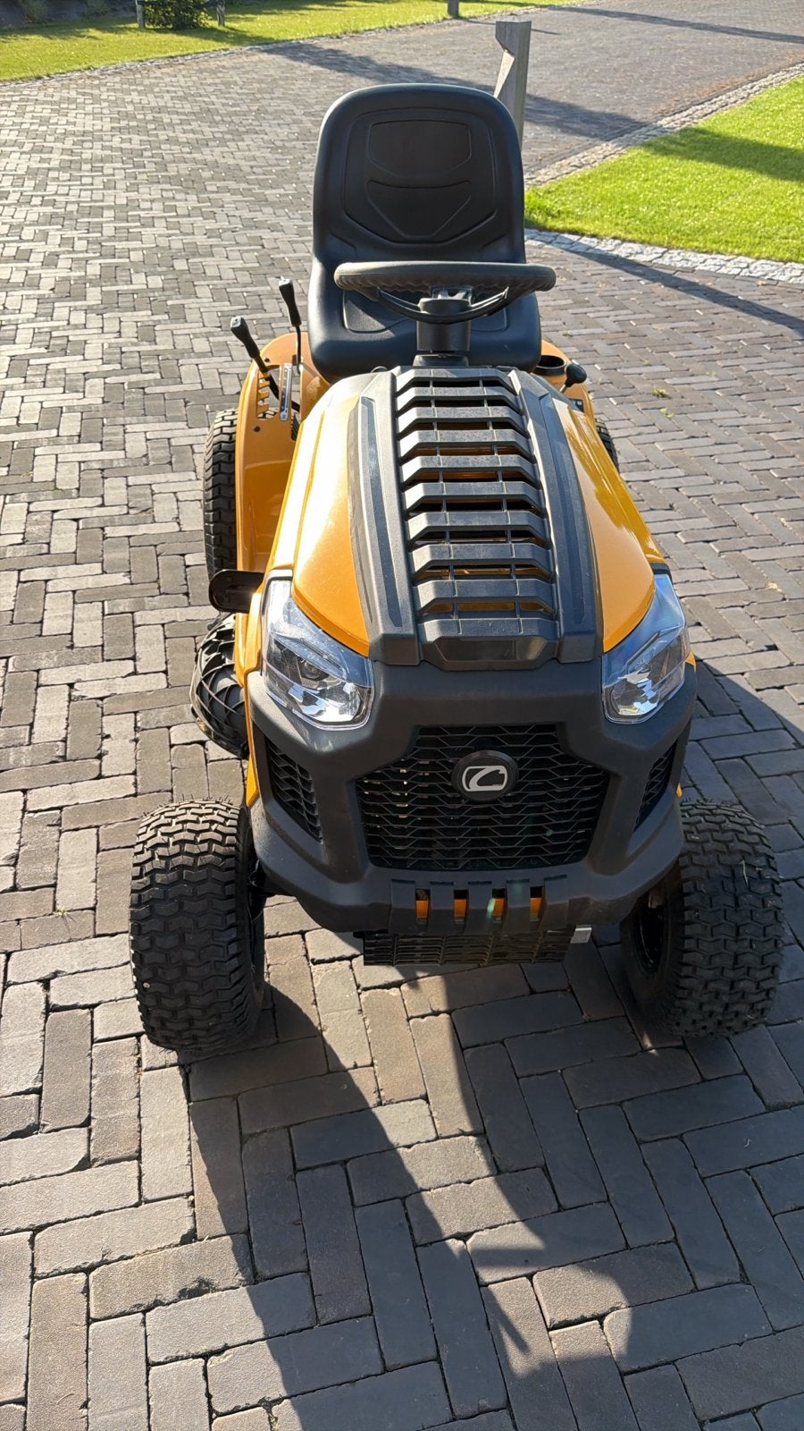 Cub Cadet LT2 NS92 Zitmaaier - Zo goed als nieuw, met garant, Tuin en Terras, Ophalen, Cirkelmaaier, Elektrische starter, Zo goed als nieuw
