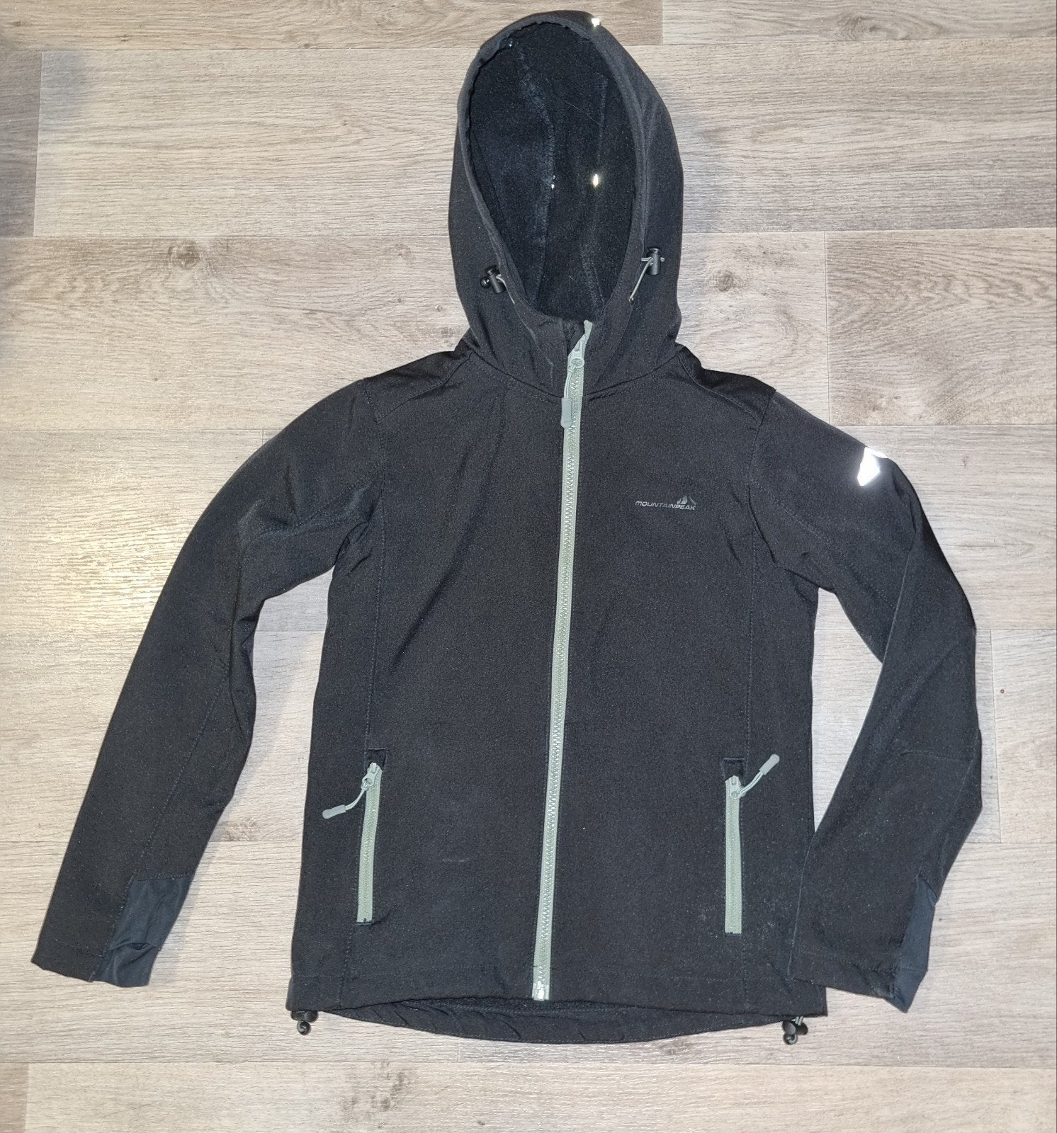 Softshell jas maat 140 van Mountain Peak, Ophalen, Zo goed als nieuw, Jas