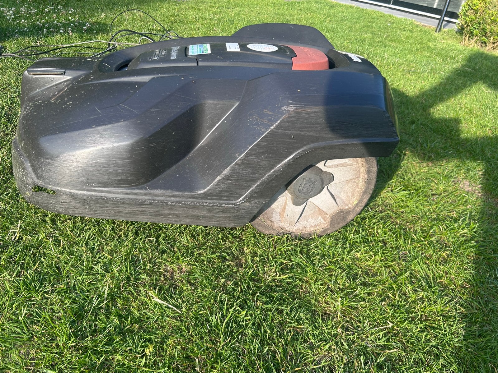 Husqvarna Automower 320 Robotmaaier incl. laadstation, Ophalen, Gebruikt, Accu-grasmaaier