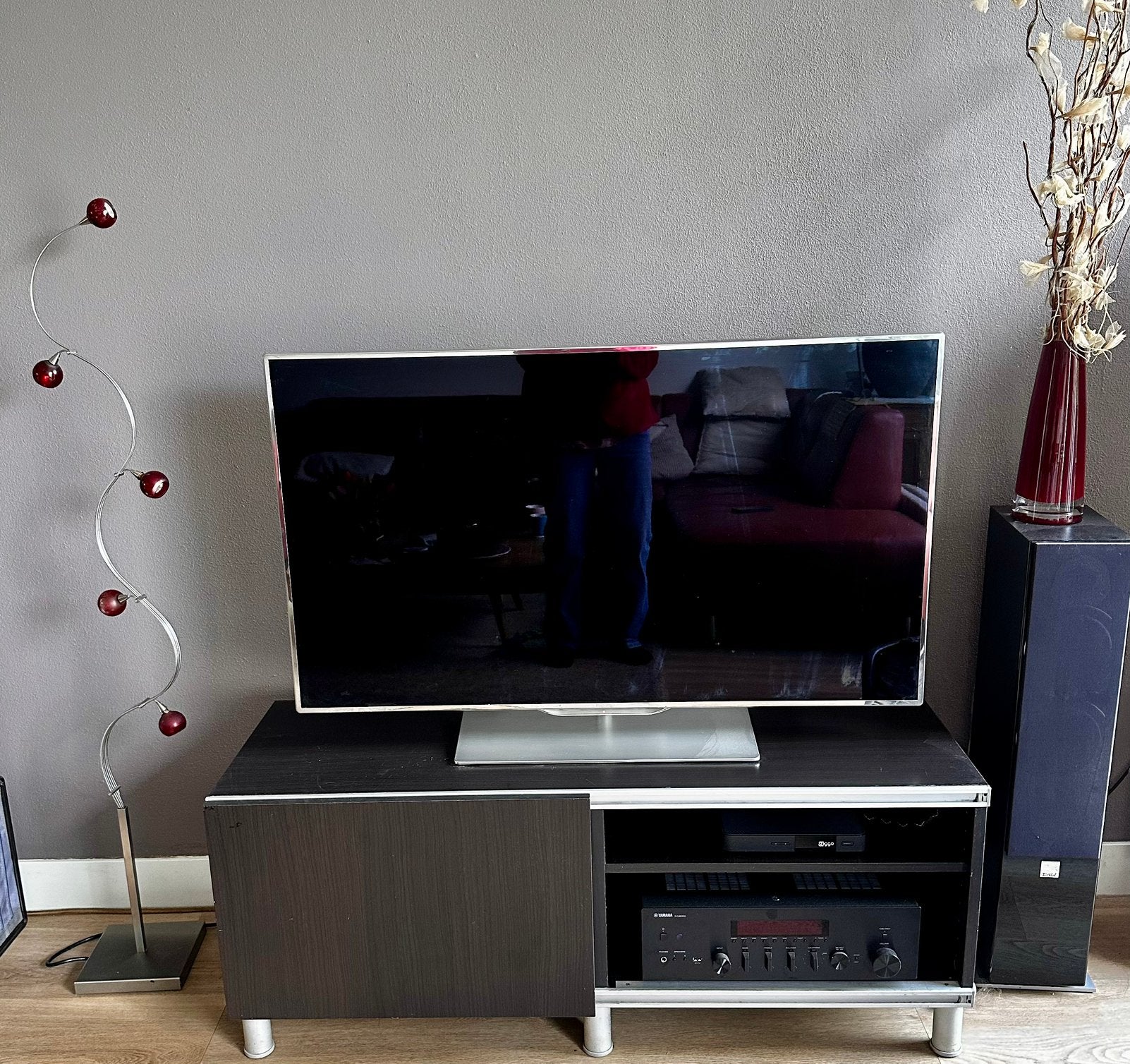Tvmeubel zwart Ikea 1.20 breed  €10,-, Ophalen, Gebruikt, 100 tot 150 cm, Minder dan 100 cm