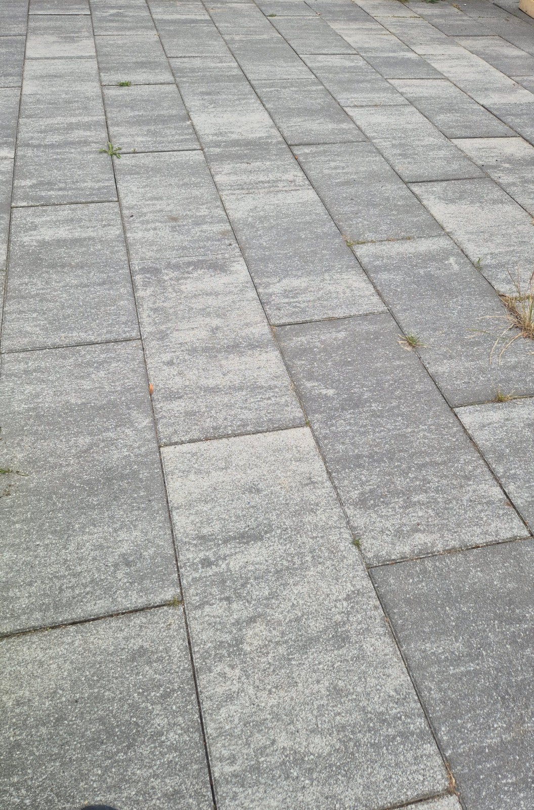 Grijze betontegels voor terras of oprit, Ophalen, Nieuw, 5 tot 10 m², Beton