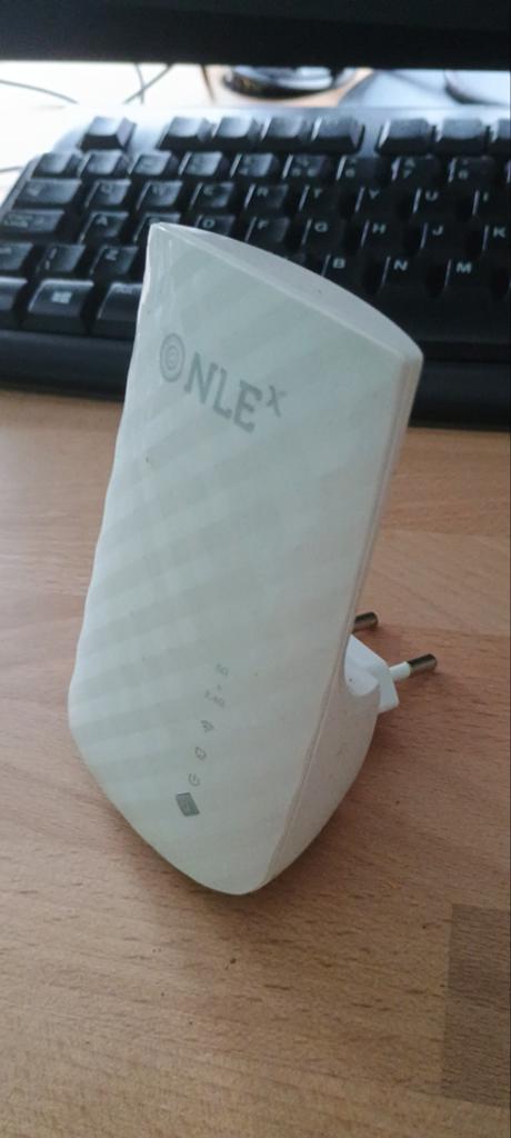 TP-Link RE200 AC750 Wi-Fi Range Extender, Computers en Software, WiFi-versterkers, Zo goed als nieuw, Ophalen of Verzenden