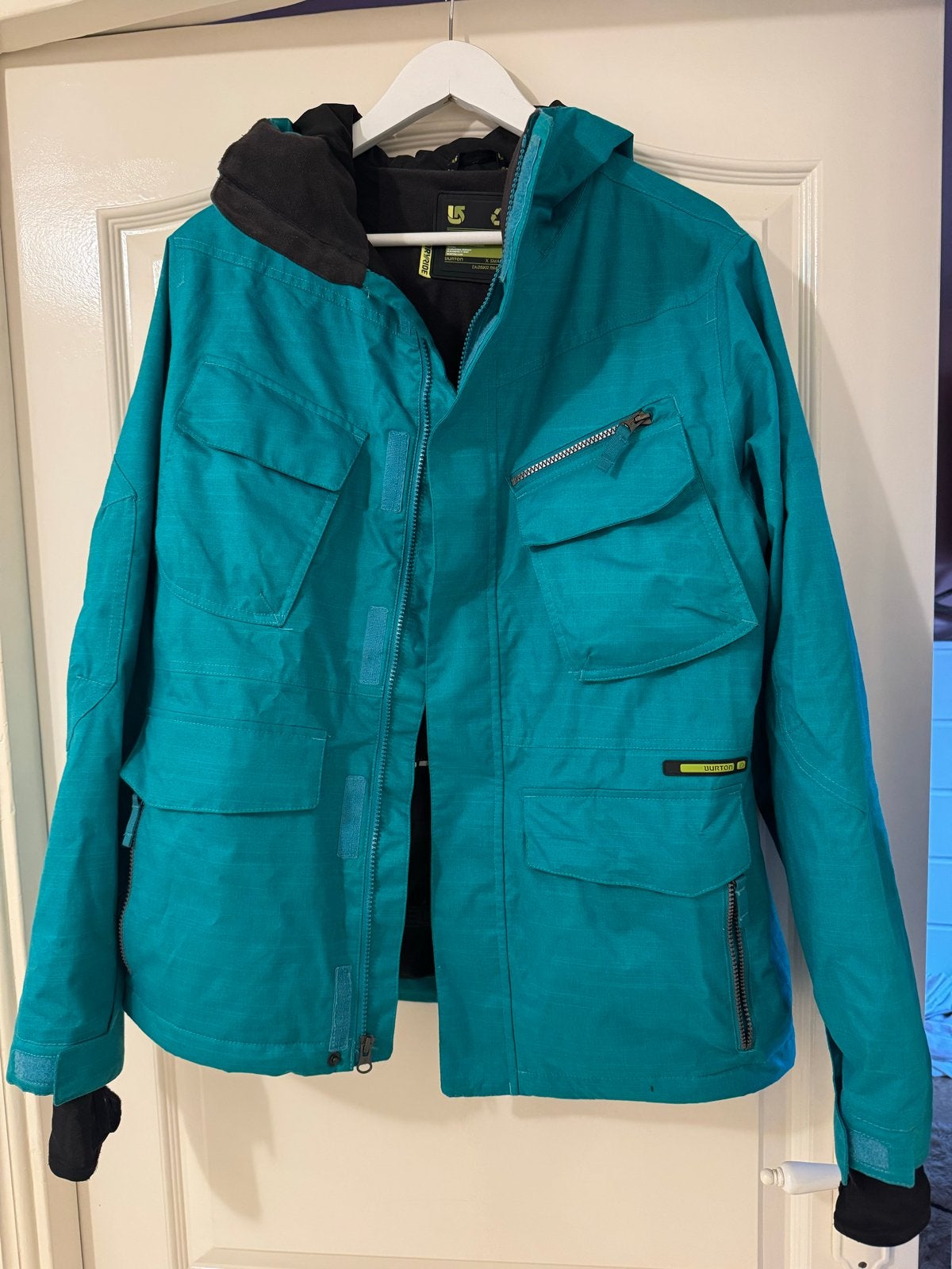 Burton Snowboardjas - Turquoise - Maat XS, Ophalen of Verzenden, Zo goed als nieuw, Maat 34 (XS) of kleiner, Jack