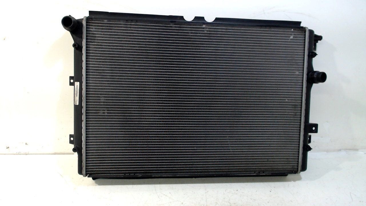 Radiateur Volkswagen Tiguan, Onderdelen@venauto.nl, Van der Ven Autorecycling B.V., Gebruikt, Ettenseweg 76, 4706 PB Roosendaal, The Netherlands