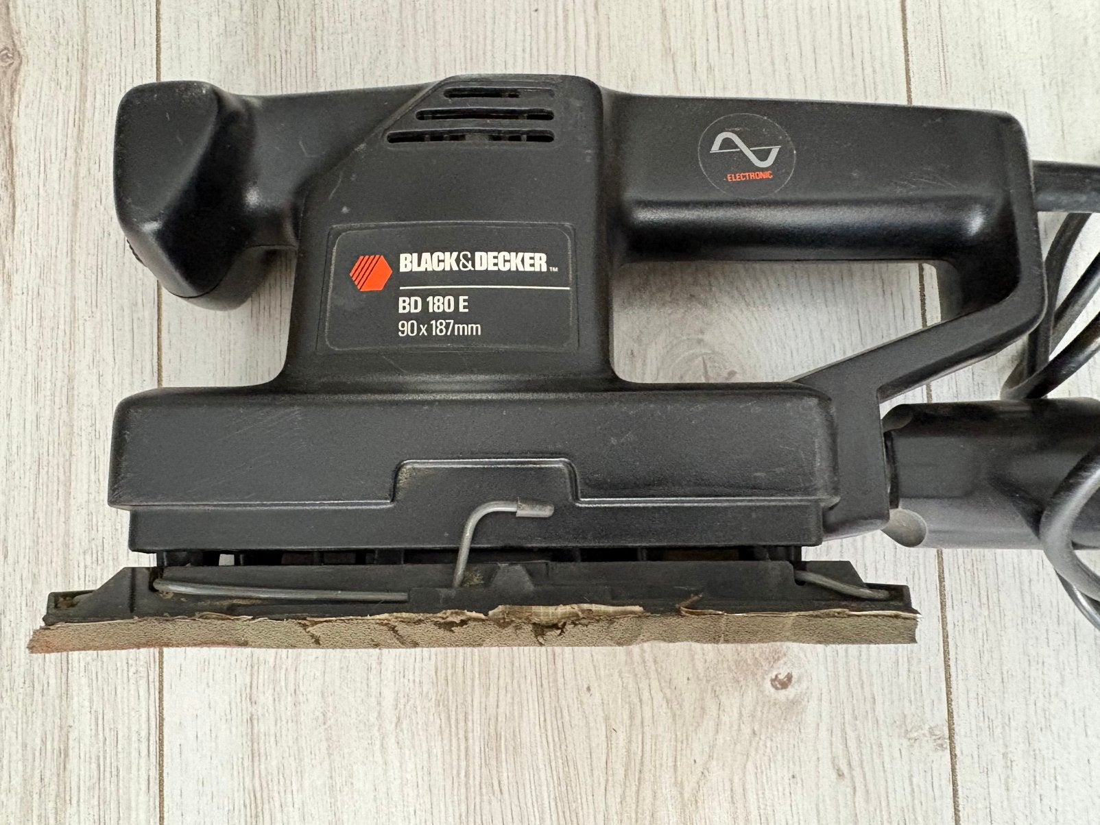 Schuurmachine, Ophalen, Zo goed als nieuw, Minder dan 600 watt, Vlakschuurmachine