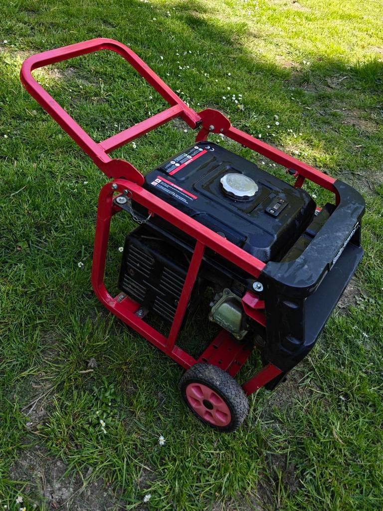 Goed werkende aggregaat, Ophalen, Minder dan 5 kVA, Benzine