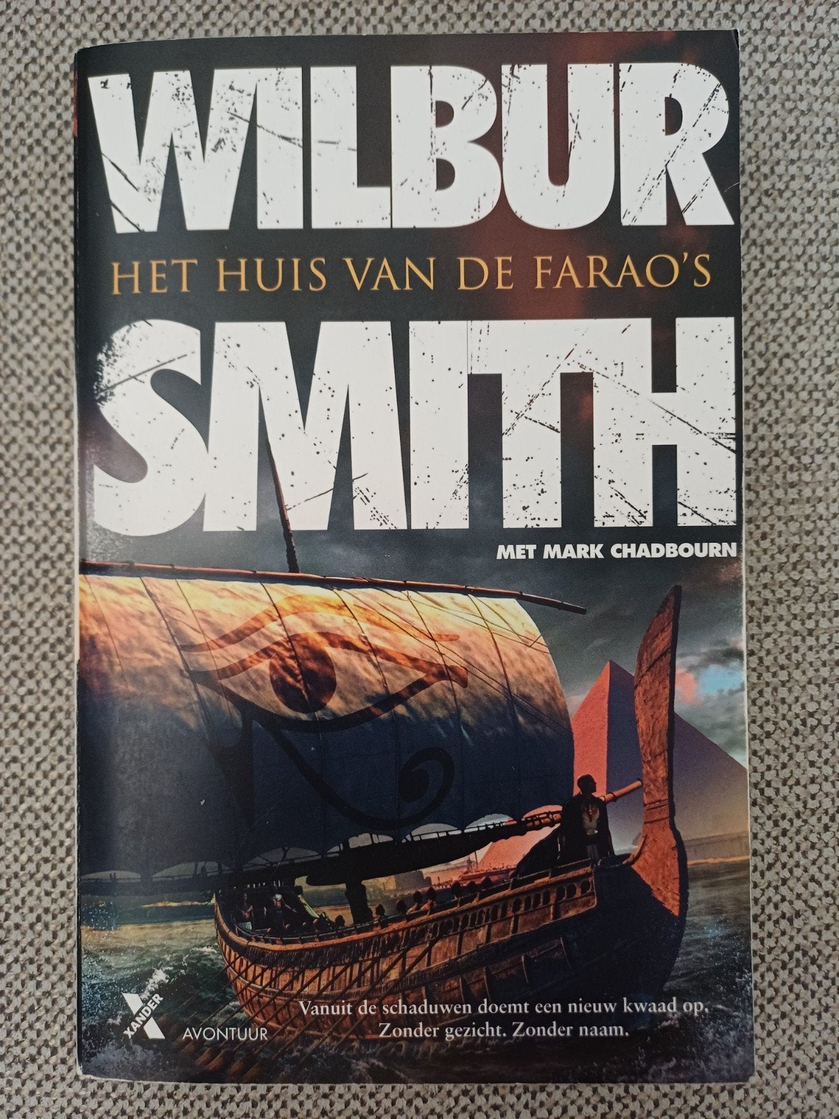 Wilbur Smith - Het huis van de farao’s, Ophalen of Verzenden, Zo goed als nieuw, Wilbur Smith