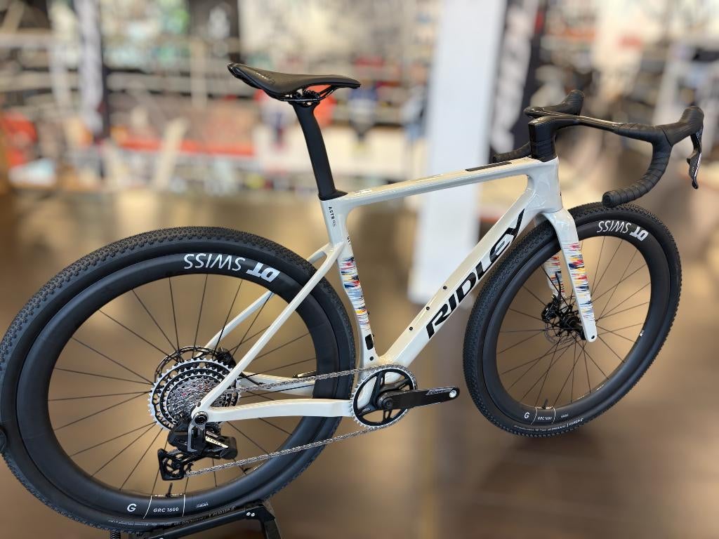 Ridley Astr RS, M + S, GRX di2 2x12, DT Swiss, SALE, Fietsen en Brommers, Fietsen | Racefietsen, Carbon, Nieuw, Info, Meer dan 20 versnellingen