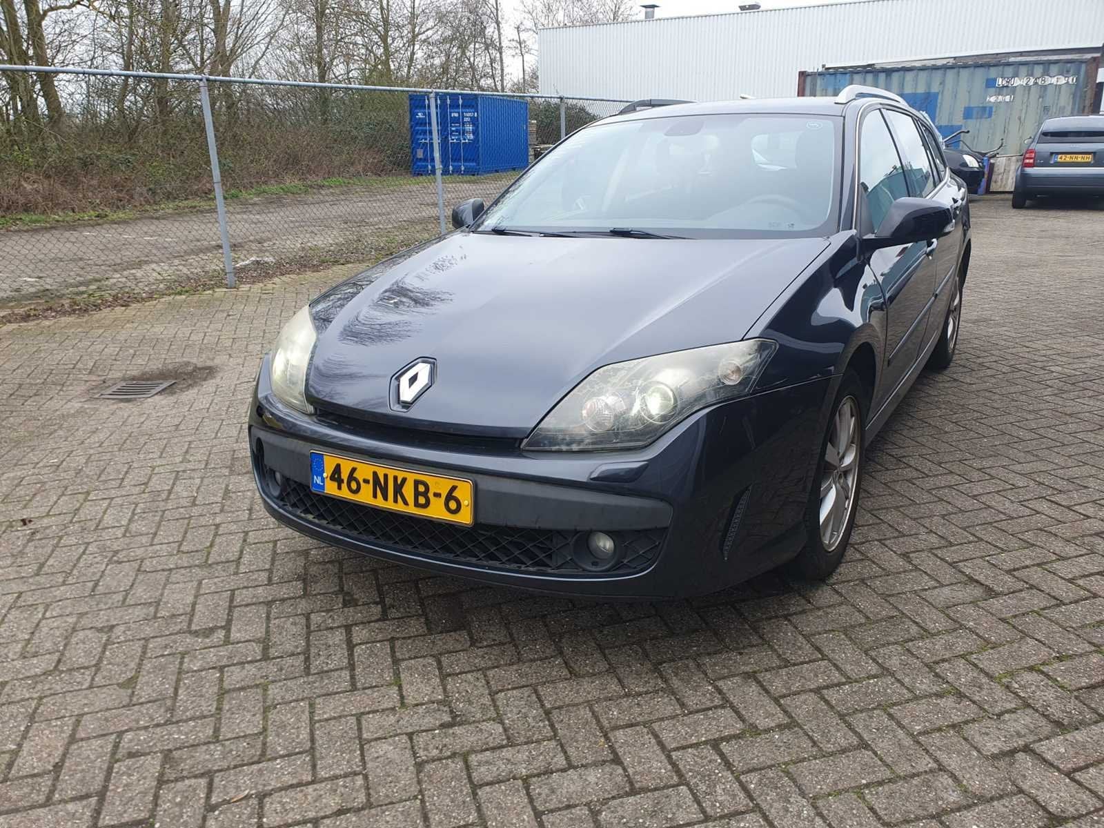 Renault Laguna Estate - 2.0 16V Celsium, 46-NKB-6, Auto's, Laguna, Gebruikt, 4 cilinders, Euro 4