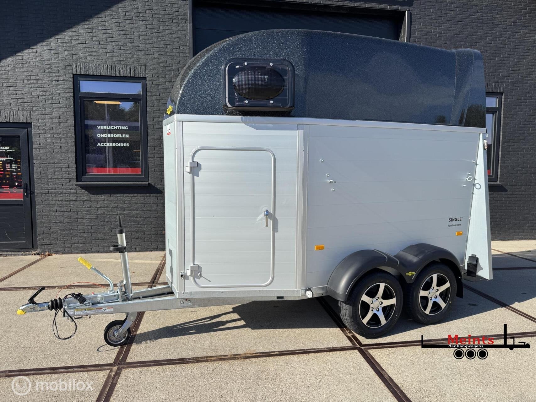 DEMO Humbaur Single 1,5 paards paardetrailer FULL OPTION!