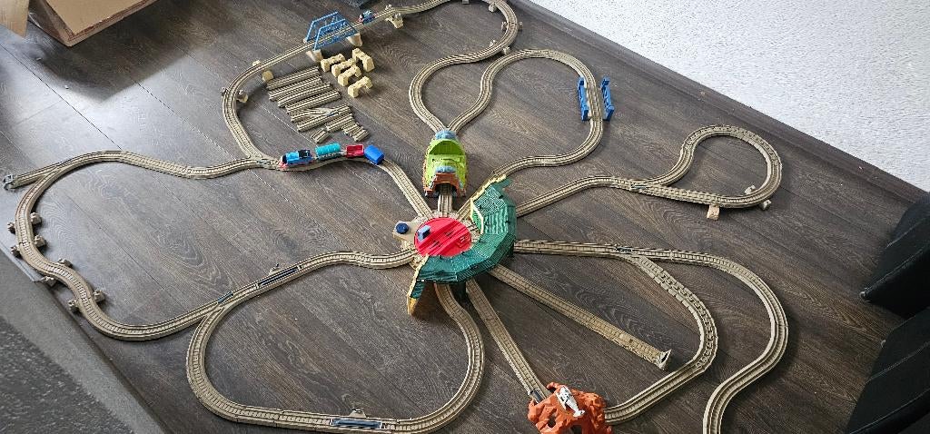 Thomas de trein Trackmaster, Remise Set, Kinderen en Baby's, Speelgoed | Thomas de Trein, Zo goed als nieuw, Ophalen of Verzenden