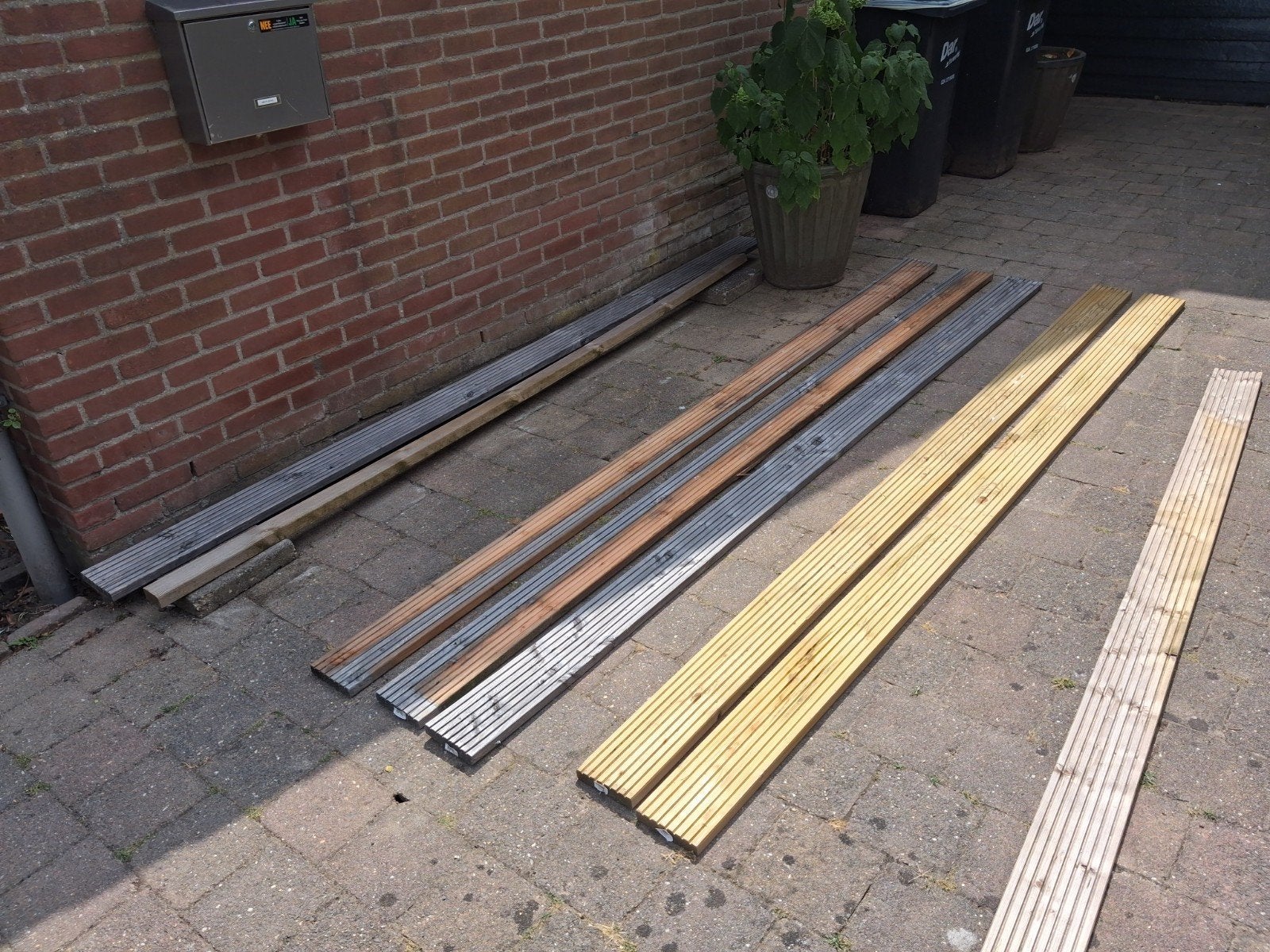 Over, ongebruikt: vlonderplanken Douglas en grenen, Gebruikt, 25 tot 50 mm, 250 tot 300 cm, Plank
