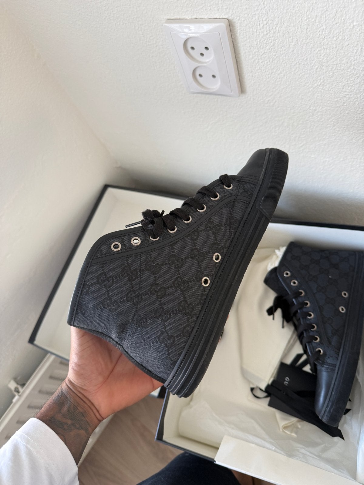 Gucci high top sneakers maat 40 - Zwart, Verzenden, Zwart, Sneakers of Gympen, Gedragen