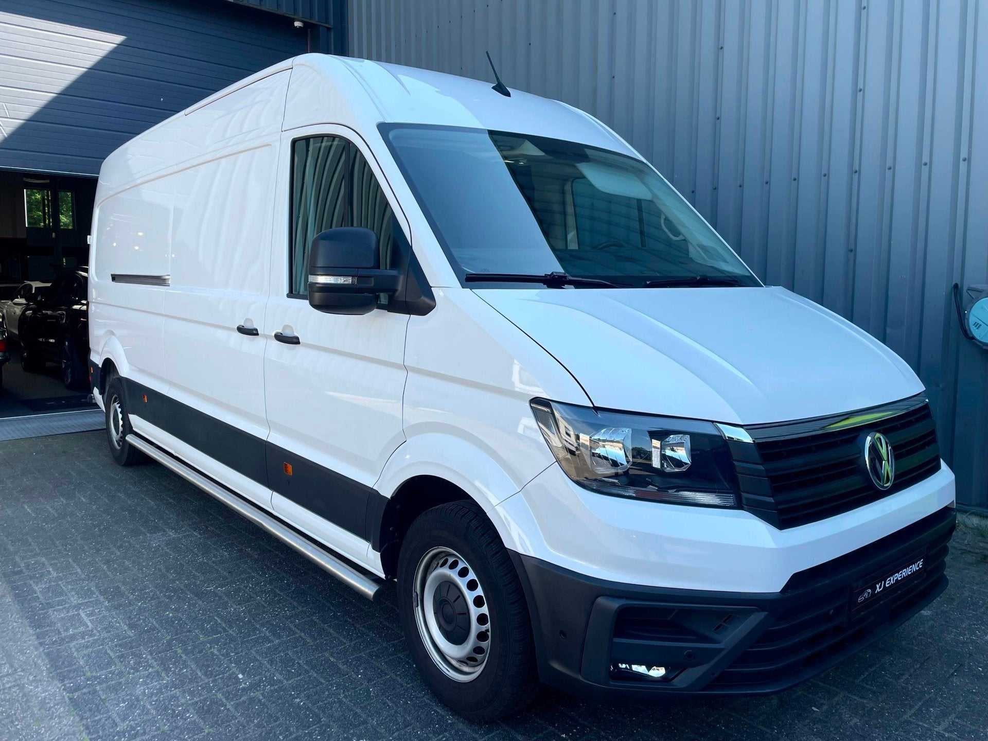 Volkswagen Crafter 35 2.0 TDI L4H3 NAVI AIRCO 140 PK AUTOMAA, Gebruikt, 4 cilinders, Volkswagen, Wit