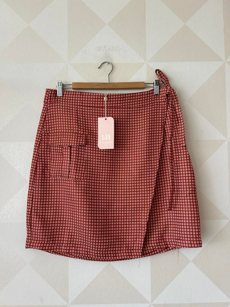 Lofty Manner wikkelrok rood wit geblokt XL/42 NIEUW, Kleding | Dames, Rokken, Maat 46/48 (XL) of groter, Nieuw, Ophalen of Verzenden