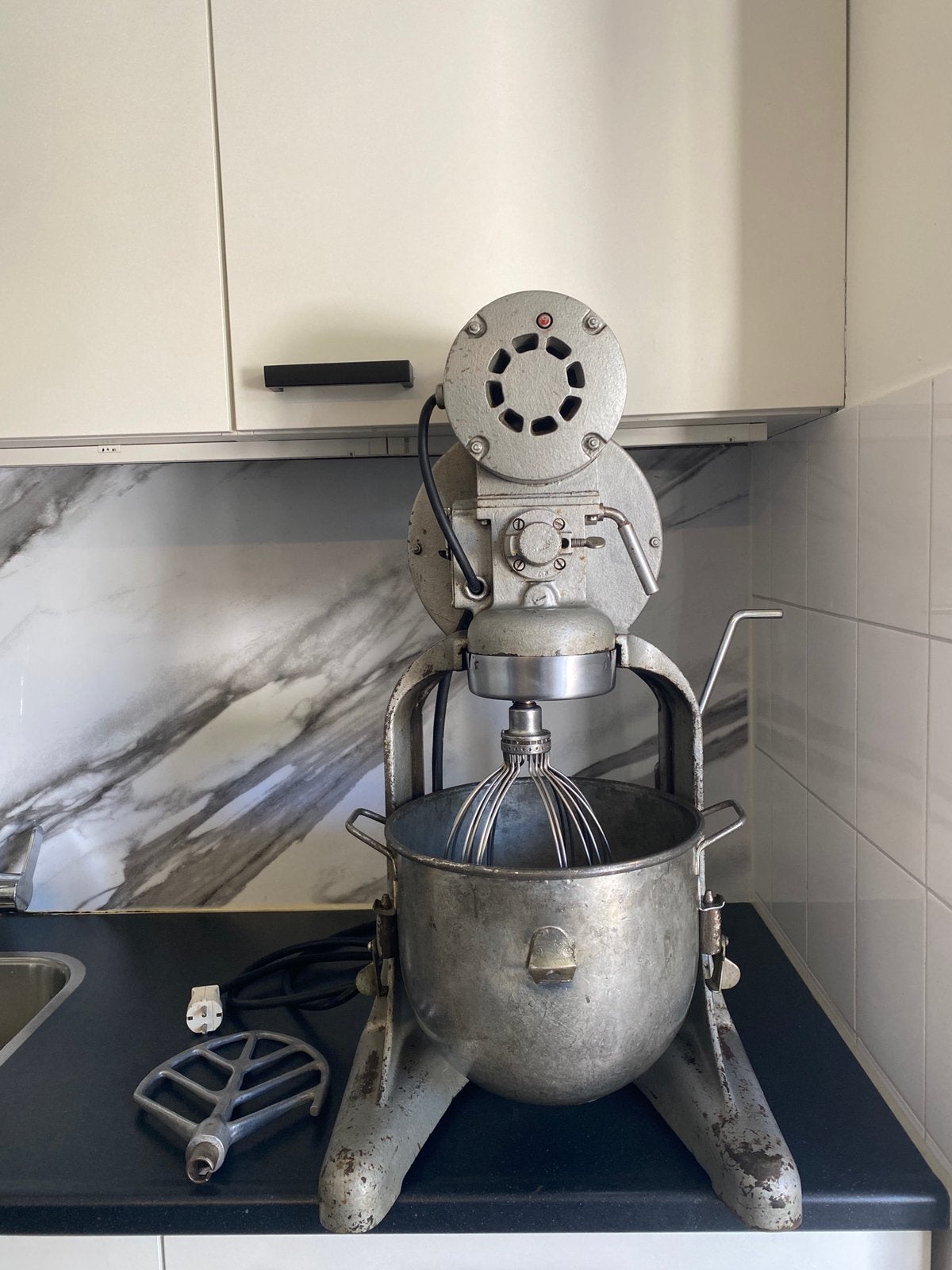 Hobart CE 100 Planeetmenger (10L) - Complete Originele Set, 4 liter of meer, Ophalen of Verzenden, Zo goed als nieuw, 3 snelheden of meer