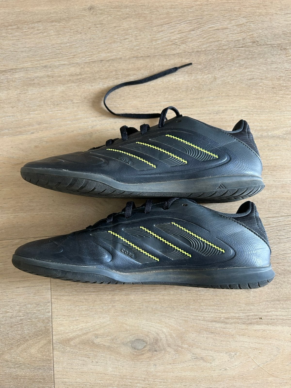 Adidas Copa zaalschoenen - Maat 42, Maat XS of kleiner, Ophalen of Verzenden, Gebruikt, Schoenen