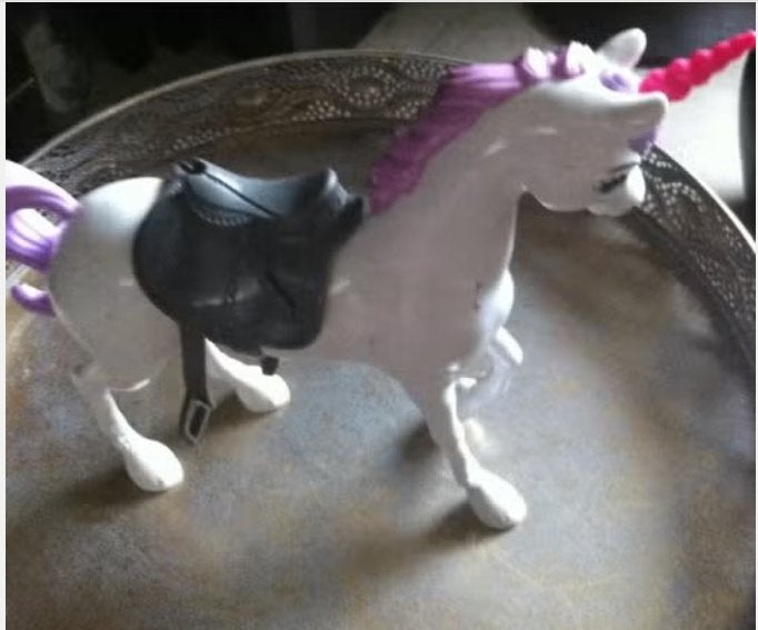 Speelgoed paardje Uni Corn 25 cm lang wit, Ophalen of Verzenden, Zo goed als nieuw