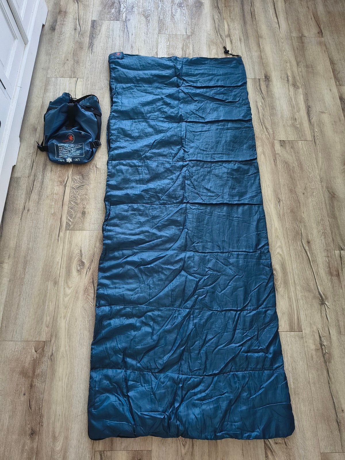Prachtige blauwe slaapzak met compressie hoes Outing Gear., Onb, Ophalen of Verzenden, Onb, Onb