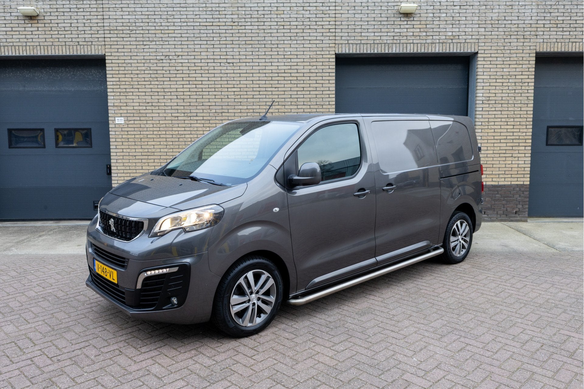 Peugeot Expert 231S 2.0 BlueHDI 180 pk automaat Premium Pack, Auto's, Electronic Stability Program (ESP), Gebruikt, Euro 6, 4 cilinders