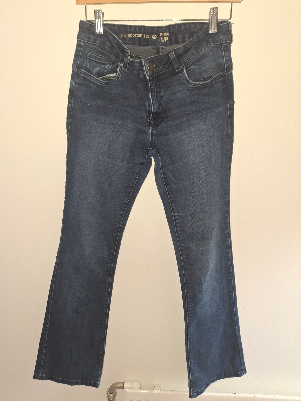 Donkerblauwe bootcut jeans - Push Up model, Blauw, Ophalen of Verzenden, Onbekend, W28 - W29 (confectie 36)