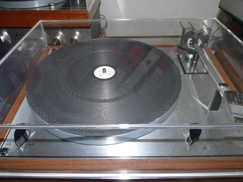 Thorens TD165 vintage platenspeler, Audio, Tv en Foto, Platenspelers, Ophalen, Gebruikt, Platenspeler, Thorens