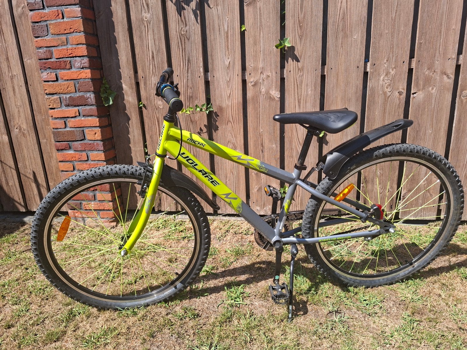 Rocky Volare kinderfiets - nog geen jaar oud!, Ophalen, 20 inch of meer, Velgrem, Zo goed als nieuw