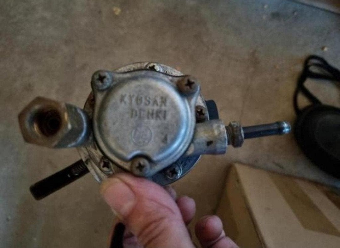 Benzine pomp toyota corolla ke30 gebruikt bieden, Ophalen of Verzenden, Gebruikt, Toyota