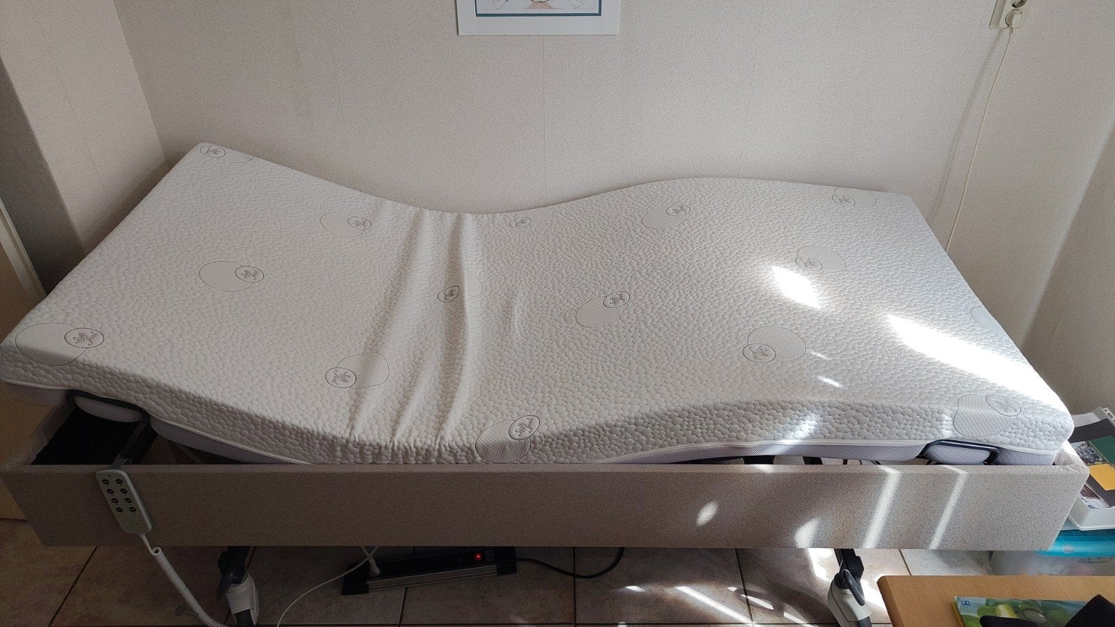 Senioren bed elektrisch verstelbaar 90x200cm, Ophalen, Verstelbaar, 90 cm, Eenpersoons