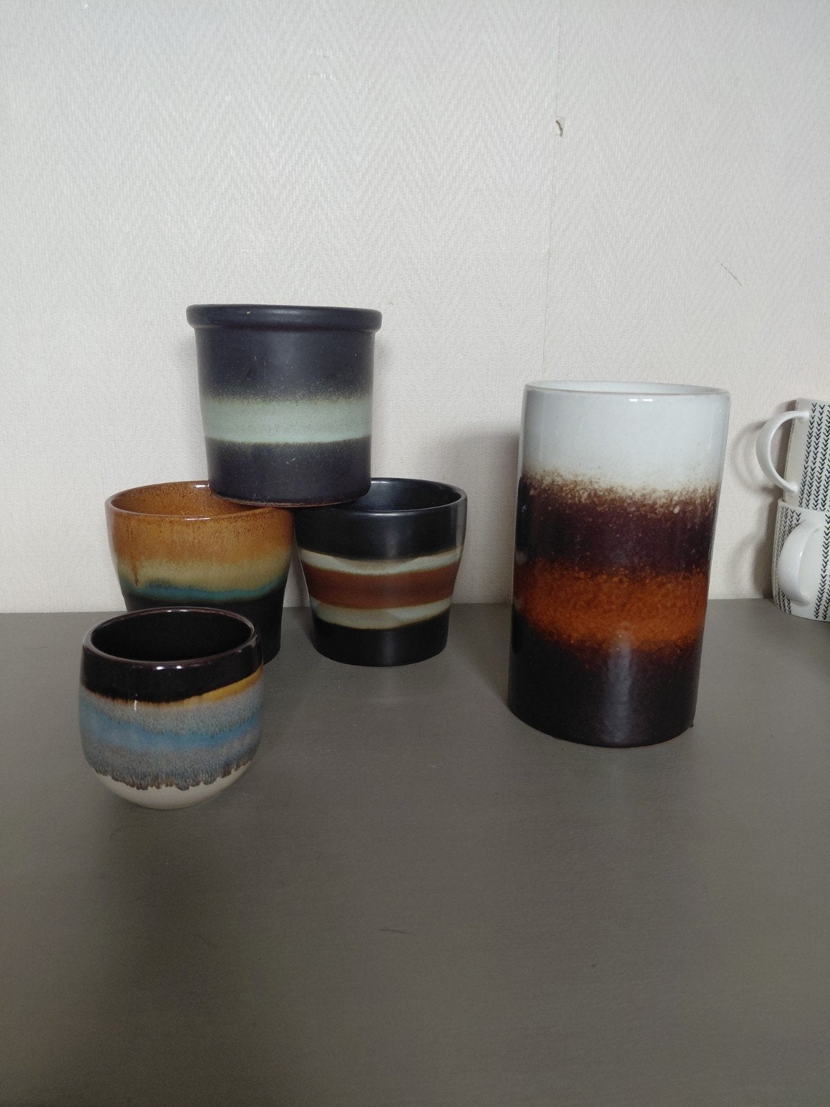 Set vintage stijl bloempotten en vaas., Huis en Inrichting, Woonaccessoires | Vazen, Ophalen of Verzenden